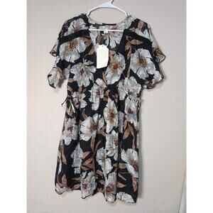 Band of Gypsies Woman's Black & Cream Floral Flutter Sleeve Summer Dress M(488)